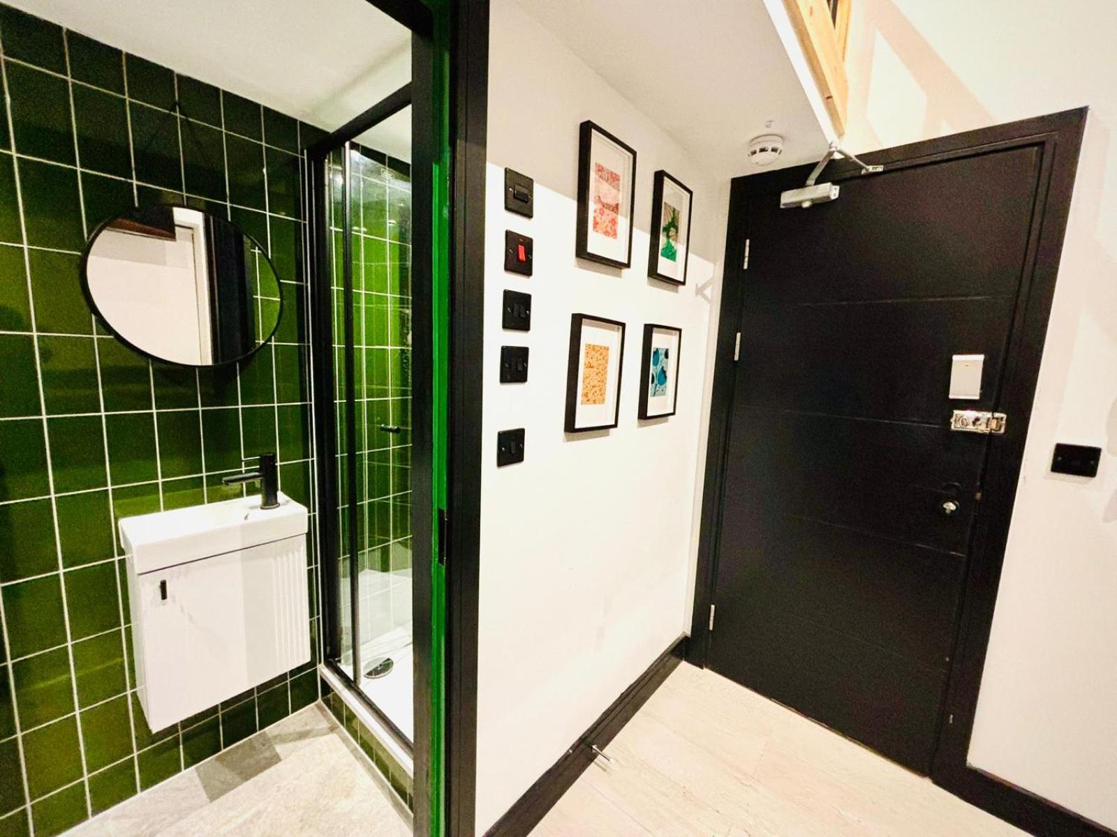 London Luxury Mezzanine Studio Flats Next Hackney Central Екстериор снимка